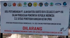 Plang yang pasang Satuan Tugas Penertiban Kawasan Hutan (PKH), dan penertiban kawasan hutan di Area Pertambangan PT. Alam Bahtera Barito Raya, Kabupaten Barito Utara, Sabtu, (11/04/2026). (Foto: INGKIT BS BJAPER/Tim Newsline)