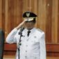Bupati Seruyan, Ahmad Selanorwanda, memimpin upacara peringatan Hari Otonomi Daerah (Otda) ke-XXX tahun 2026 di Aula Kantor Bupati, Senin (27/4). Foto Dokumentasi Protokoler Seruyan.