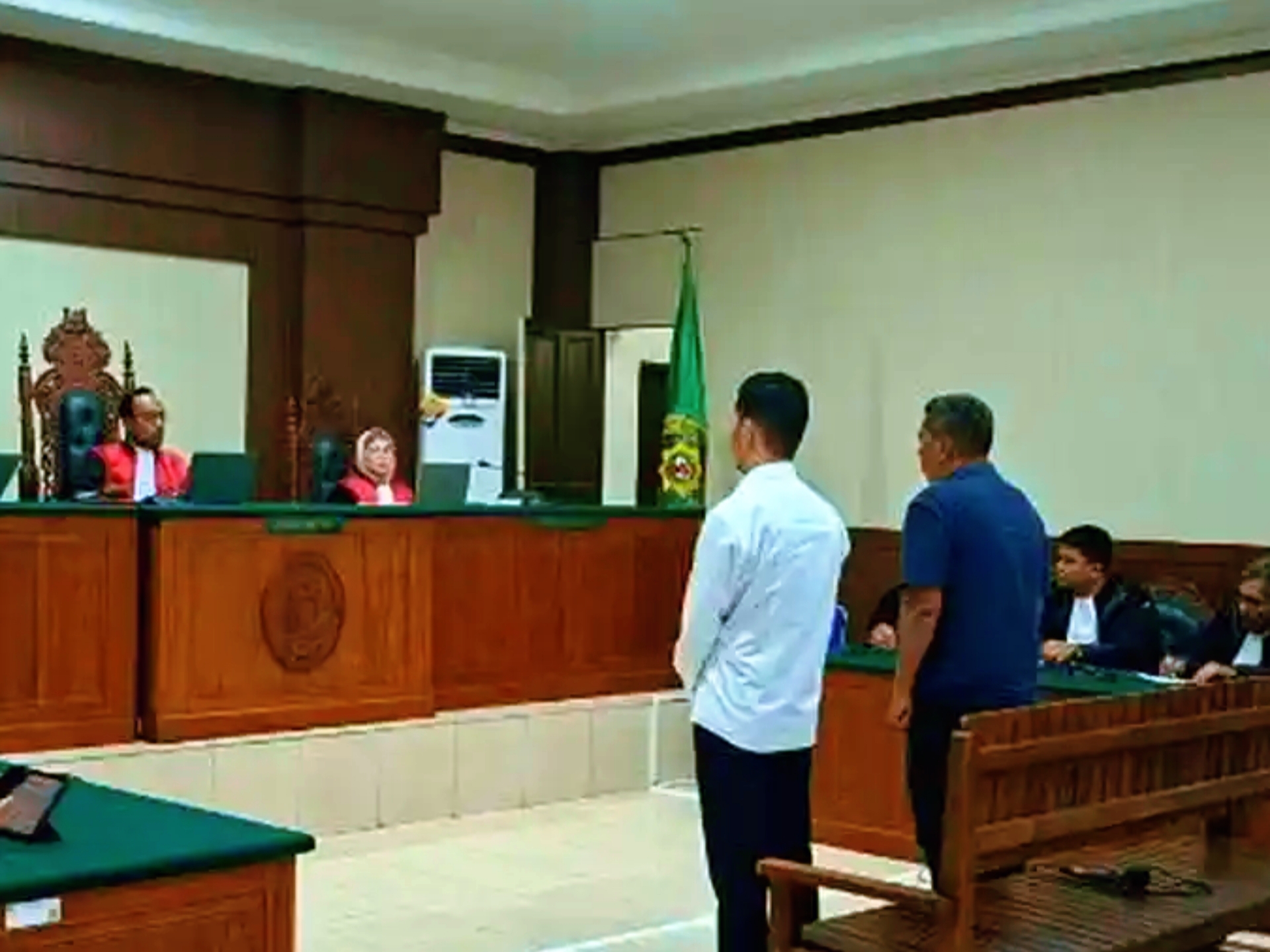 Drama Tangis Pecah di PN Palangka Raya, Saat Audit IT "Amatir" Runtuh dan Keadilan Membebaskan Pesakitan 5 lv 0 20260430020326