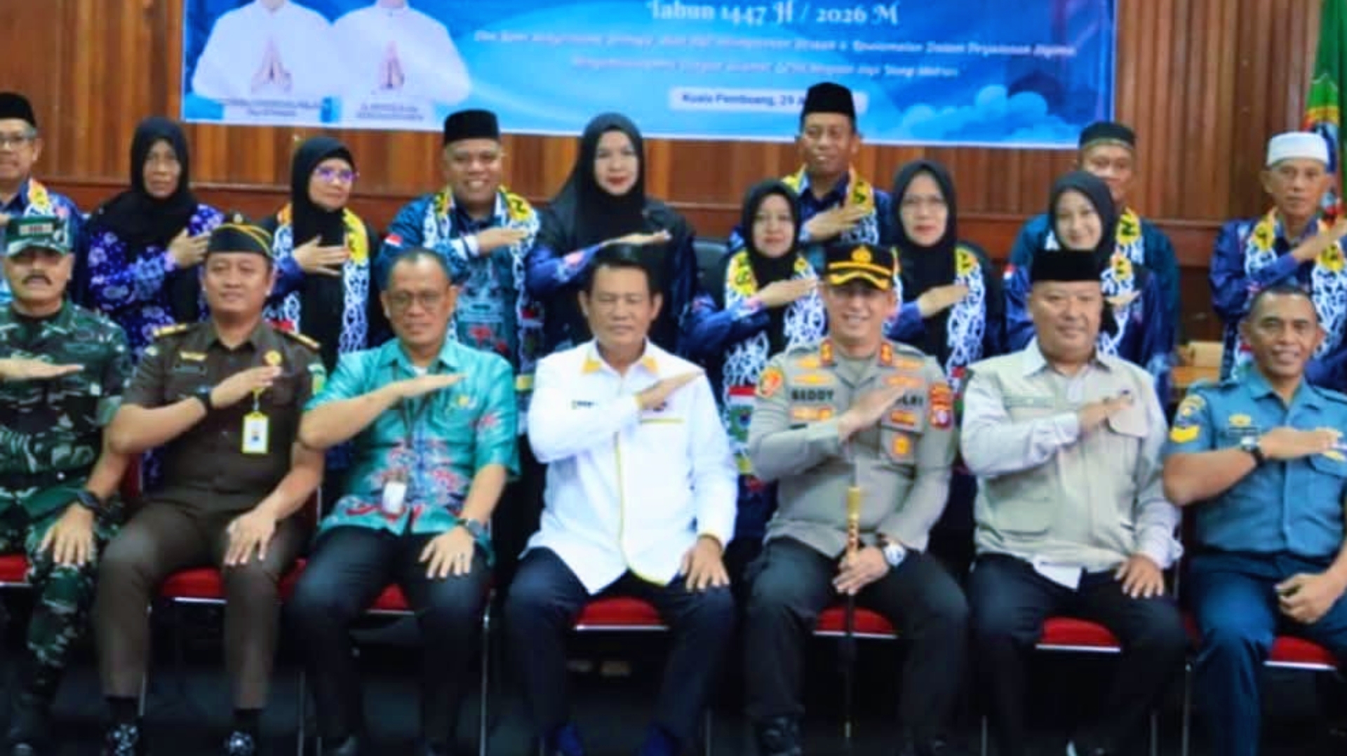 Bupati Seruyan Lepas "Duta Tuhan" Menuju Tanah Suci dengan Pesawat Charter Khusus 8 lv 0 20260430152246