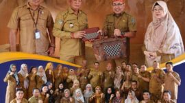 Pemerintah Kabupaten Seruyan menggelar rapat evaluasi kinerja dan program Dinas Koperasi, UKM, Perindustrian dan Perdagangan (Diskoperindag) Kabupaten Seruyan secara lesehan bersama Bupati Seruyan Ahmad Selanorwanda, S.E., M.Si., Selasa, (26/5).